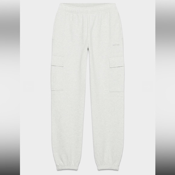 Aritzia Cozy Sweatfleece Mega Cargo Jogger - Picture 8 of 16